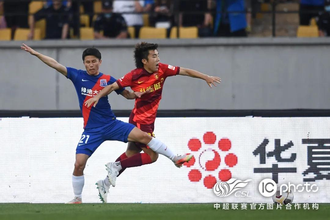 هل خرج ليفربول من دوري الأبطال 2025؟