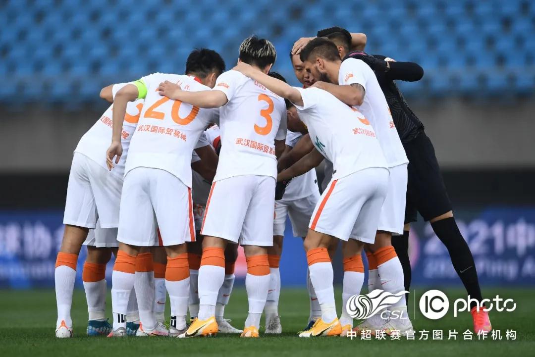 مشاهدة مباراة ليفربول وريال مدريد بث مباشر الاسطورة