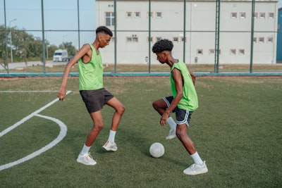 بثمباشرمباراةمانسيتيضدتوتنهاممواجهةناريةفيالدوريالإنجليزي